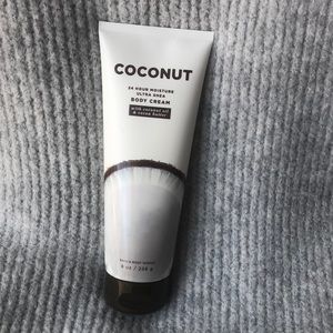Bath and Body Works Coconut Body cream